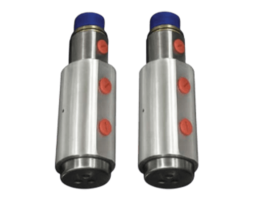 HPP hydraulic rotary union with three red side ports and blue top cap